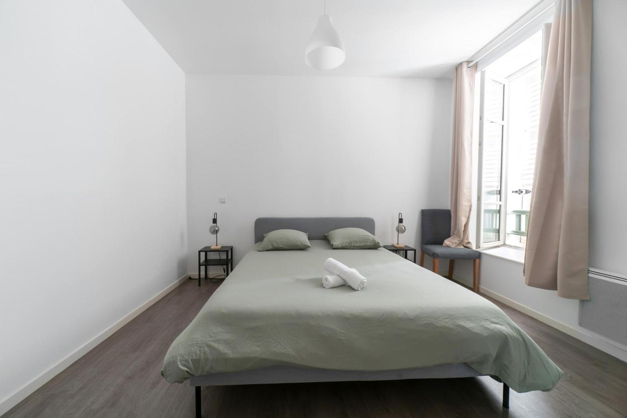 Le Brit - Grand Appartement Design, 3 Chambres, Centre Ville 维琪 外观 照片