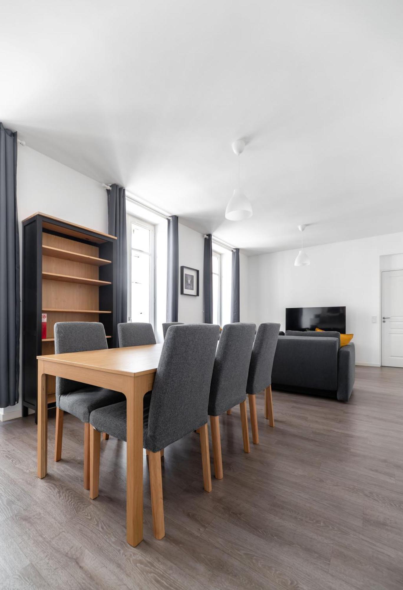 Le Brit - Grand Appartement Design, 3 Chambres, Centre Ville 维琪 外观 照片