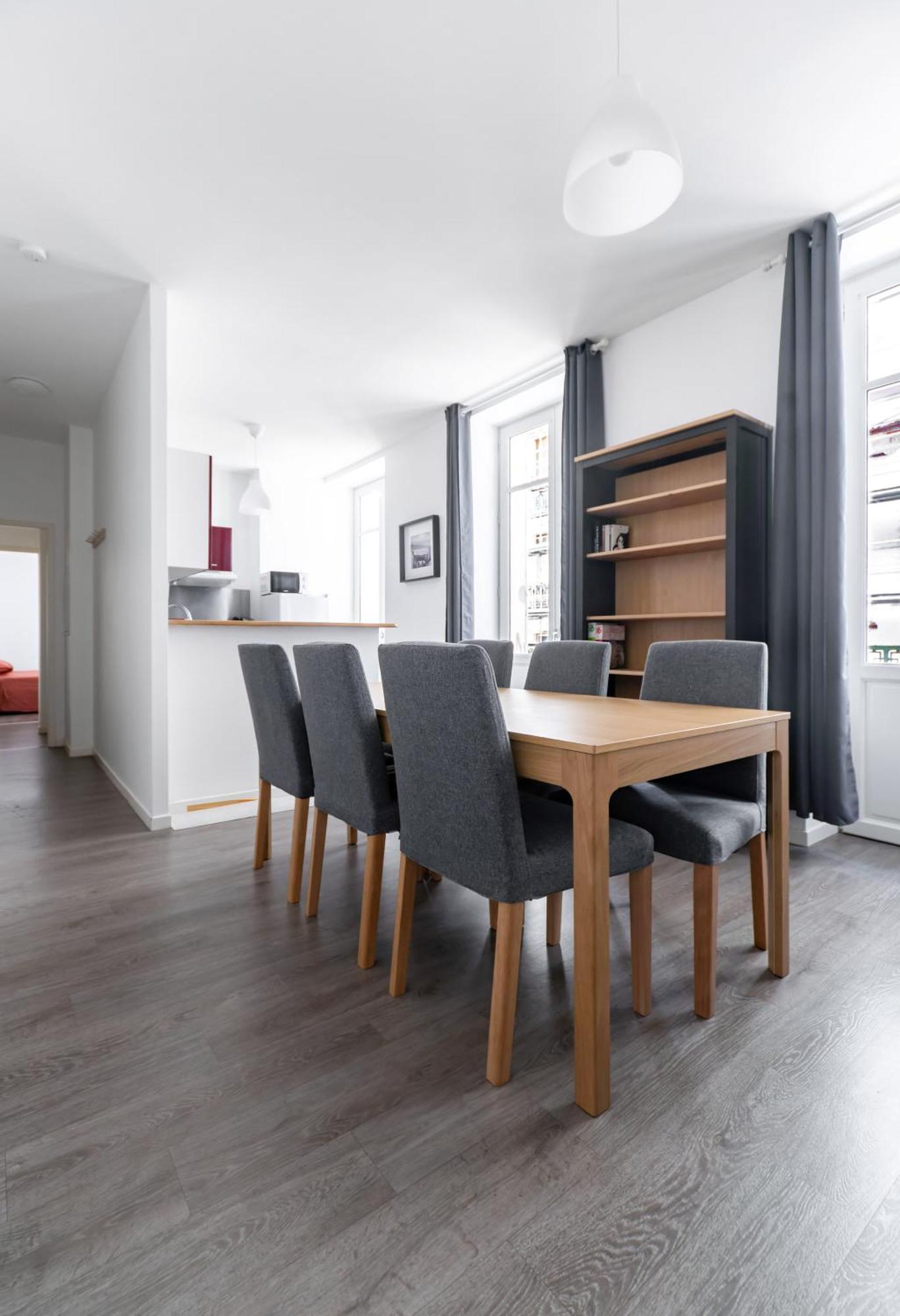 Le Brit - Grand Appartement Design, 3 Chambres, Centre Ville 维琪 外观 照片